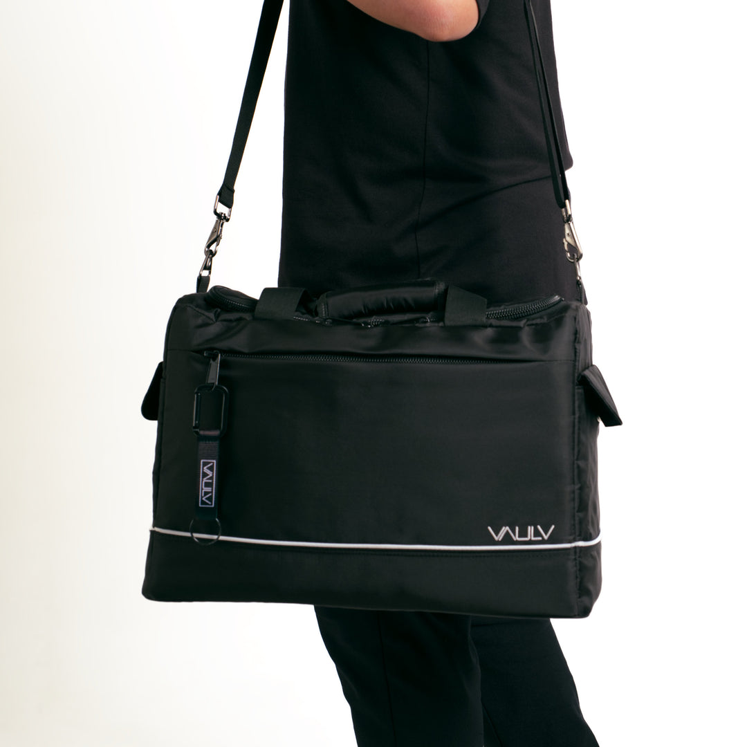 VAULV Compact Duffle 015 (Black-White)